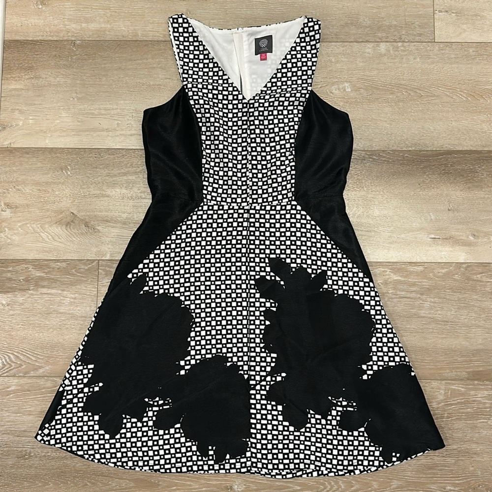 Vince Camuto Unique Black/White Dress Sz 10 FITS LIKE SZ 6